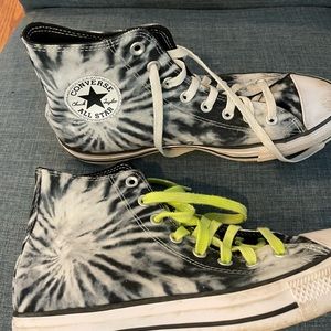 Converse sneakers tie dye - size 10.5. (Mens 8.5) - very good condition
